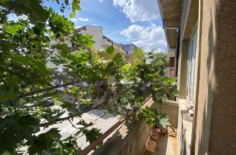 Етаж от къща в Център гр.Пловдив -  - снимка 9 - Имоти Премиер