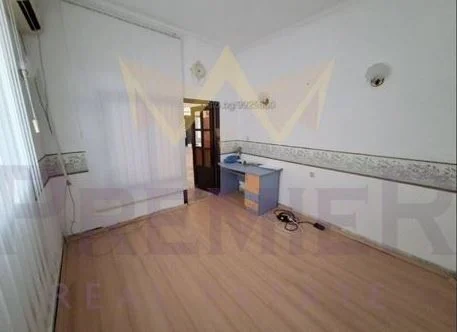 Етаж от триетажна къща в кв. Ветрен, гр. Бургас -  - снимка 6 - Имоти Премиер