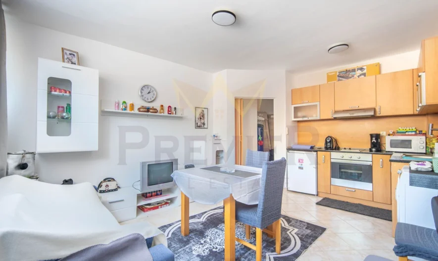 EXCLUSIVE! FURNISHED ONE-BEDROOM APARTMENT WITH POOL VIEW IN SUNSET COMPLEX, KOSHARITSA VILLAGE - - snimka 6 - Imoti Premier