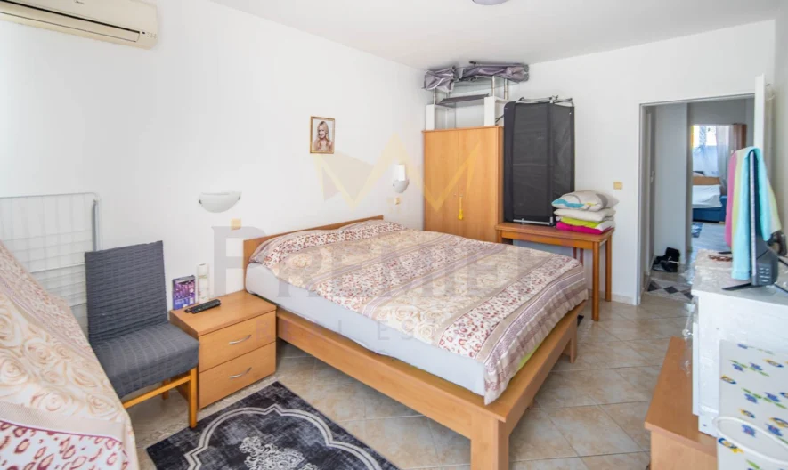 EXCLUSIVE! FURNISHED ONE-BEDROOM APARTMENT WITH POOL VIEW IN SUNSET COMPLEX, KOSHARITSA VILLAGE - - snimka 7 - Imoti Premier