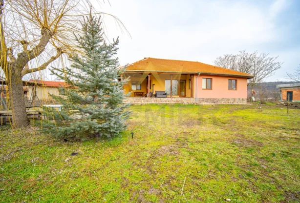 Агенция за недвижими имоти - Имоти Премиер - имот - 1183906, Цена: 104000 EUR