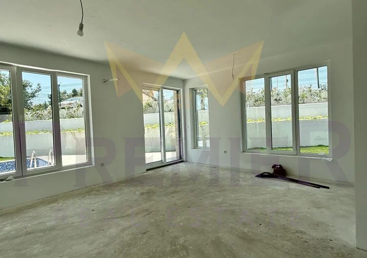 Фамилна къща в кв. Виница -  - снимка 4 - Имоти Премиер