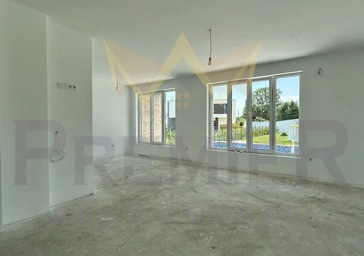 Фамилна къща в кв. Виница -  - снимка 9 - Имоти Премиер