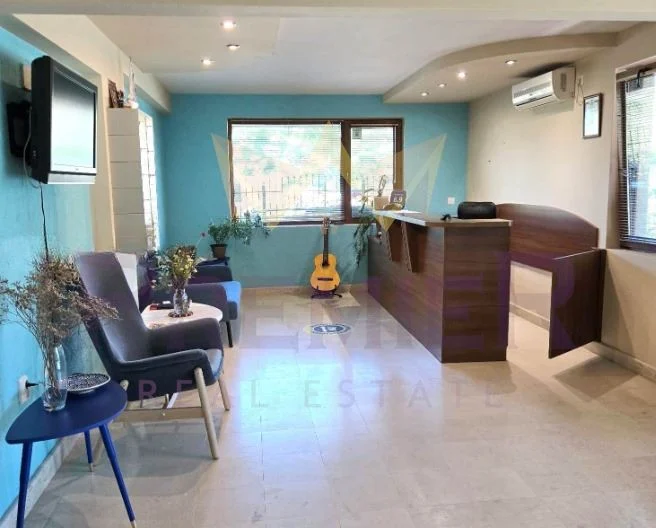Family hotel in the town of Primorsko -  - snimka 3 - Imoti Premier