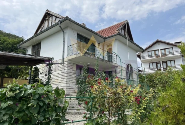 Агенция за недвижими имоти - Имоти Премиер - имот - 1038076, Цена: 332.3398 EUR