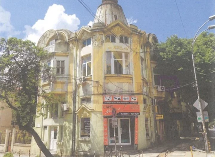 Floor of a house, ideal city center location -  - snimka 1 - Imoti Premier
