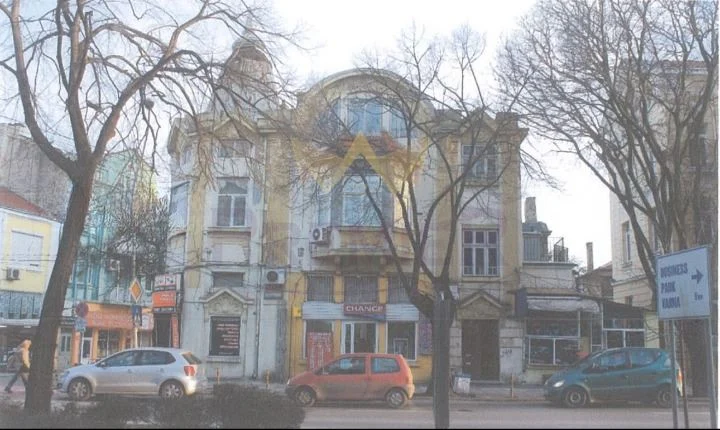 Floor of a house, ideal city center location -  - snimka 3 - Imoti Premier