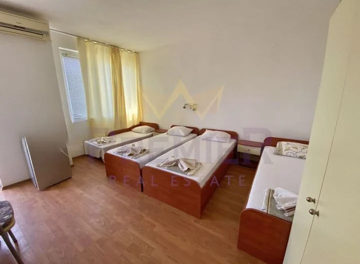 Fünfstöckiges, möbliertes Haus in Primorsko -  - snimka 3 - Imoti Premier