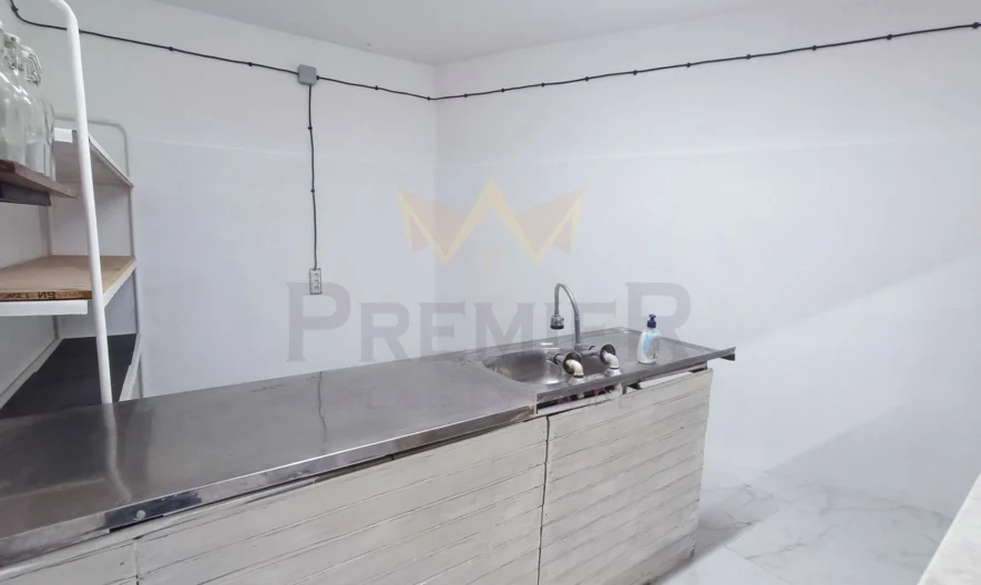 Food and beverage establishment – 136 sq.m. in a prime location in the administrative center of the town of Kavarna, Dobrich region -  - snimka 11 - Imoti Premier