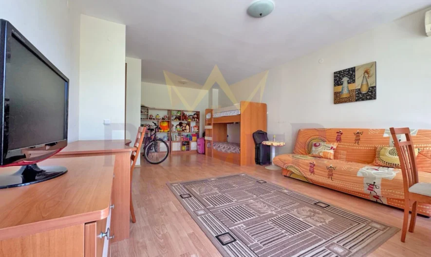 For sale: one-bedroom apartment with east-facing exposure -  - snimka 1 - Imoti Premier
