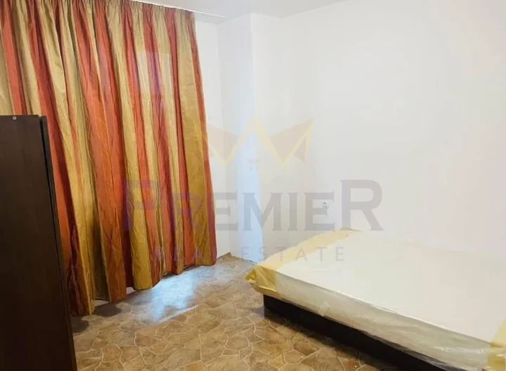 Four-bedroom apartment in the Benkovski neighborhood - - snimka 3 - Imoti Premier