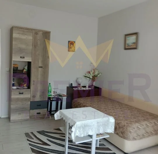 FOUR-ROOM apartment in Vazrazhdane 4 -  - snimka 3 - Imoti Premier