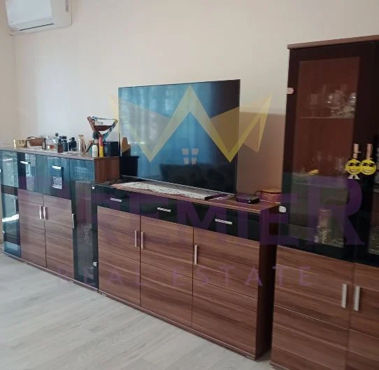 FOUR-ROOM apartment in Vazrazhdane 4 -  - snimka 4 - Imoti Premier