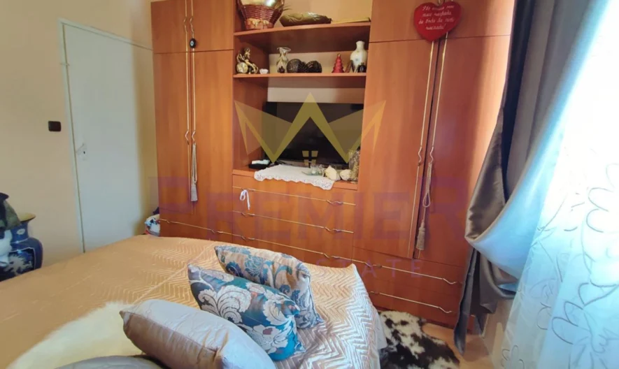 Four-room panel apartment near Amici Vazrazhdane -  - snimka 8 - Imoti Premier