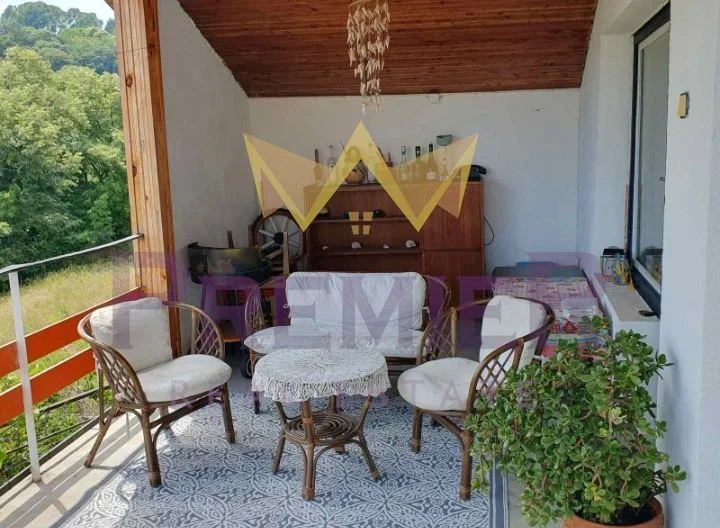 Freistehendes Haus mit unverbautem Meerblick und Garten am Waldrand – 10 Min. vom Strand entfernt -  - snimka 1 - Imoti Premier