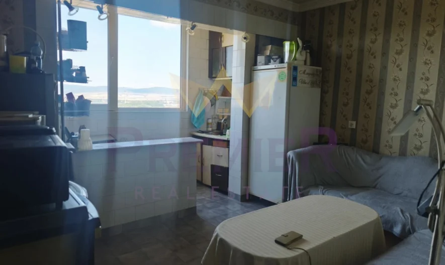 Функционален 2-стаен апартамент с отлична локация в гр. Карнобат -  - снимка 4 - Имоти Премиер