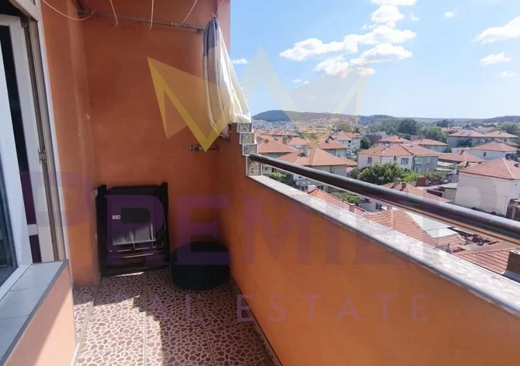 Функционален 2-стаен апартамент с отлична локация в гр. Карнобат -  - снимка 9 - Имоти Премиер