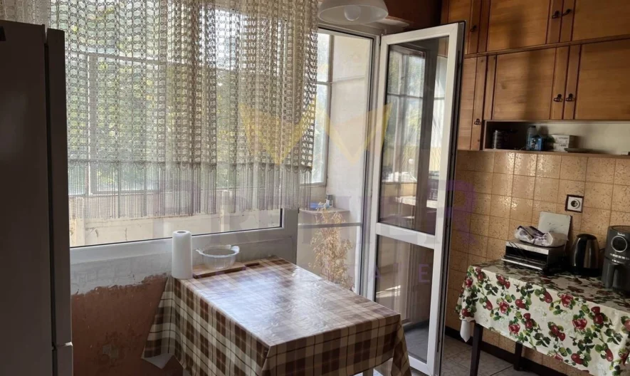 Furnished three-room apartment in Hristo Smirnenski district, Plovdiv - - snimka 10 - Imoti Premier
