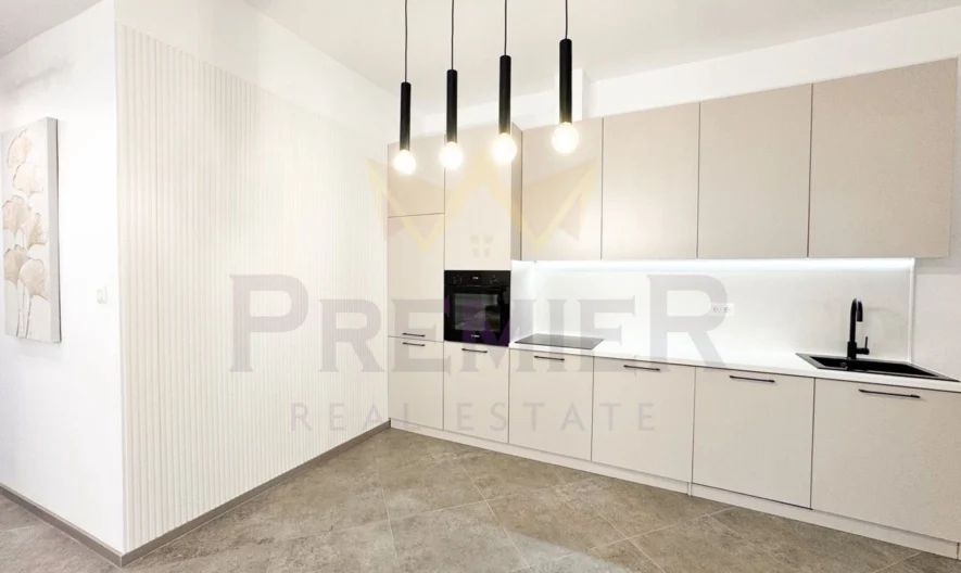 Furnished three-room apartment in the City Center -  - snimka 8 - Imoti Premier