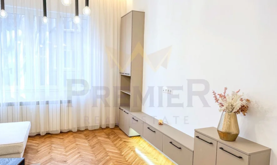 Furnished three-room apartment in the City Center -  - snimka 9 - Imoti Premier