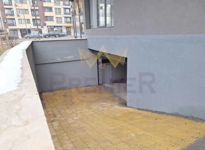 Гараж в Студентски град -  - снимка 1 - Имоти Премиер