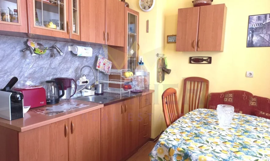 Geräumige 5-Zimmer-Wohnung mit 3 Terrassen, Blick auf die Bucht und Top-Lage neben Lidl -  - snimka 2 - Imoti Premier