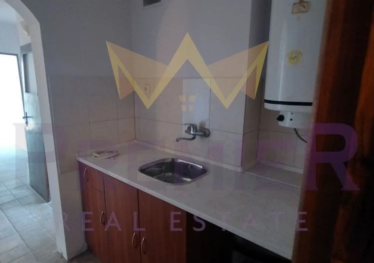 Geräumige Hausetage mit 5 Schlafzimmern in Aheloy, ideal für Familie oder Investition! -  - snimka 17 - Imoti Premier