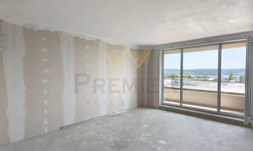 GERÄUMIGE, KOMPLETT SÜDAUSGERICHTETE WOHNUNG -  - snimka 1 - Imoti Premier