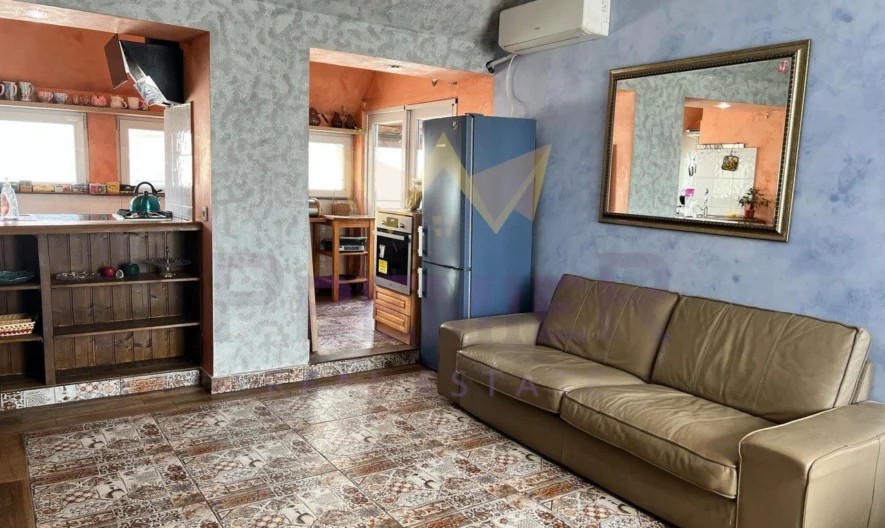 GERÄUMIGE ZWEI-SCHLAFZIMMER-WOHNUNG MIT KAMIN UND WHIRLPOOL - - snimka 1 - Imoti Premier