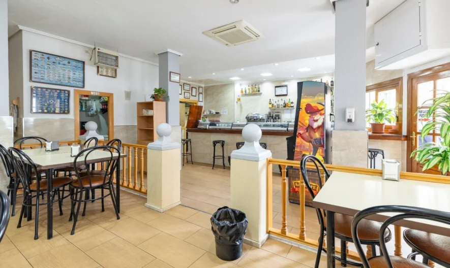 Gewerbeimmobilie in Valencia (3 Badezimmer) - - snimka 1 - Imoti Premier