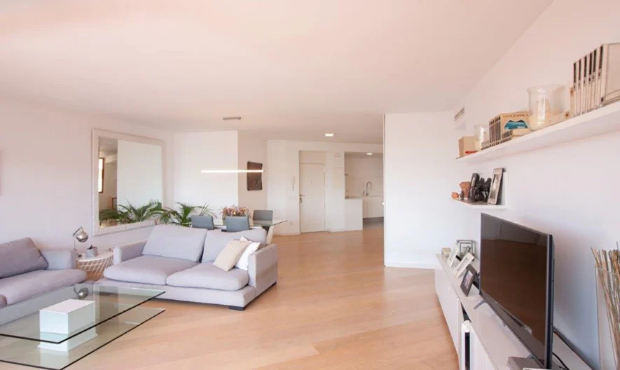 Gewerbeimmobilie in Valencia (4 Schlafzimmer, 2 Badezimmer) -  - snimka 1 - Imoti Premier