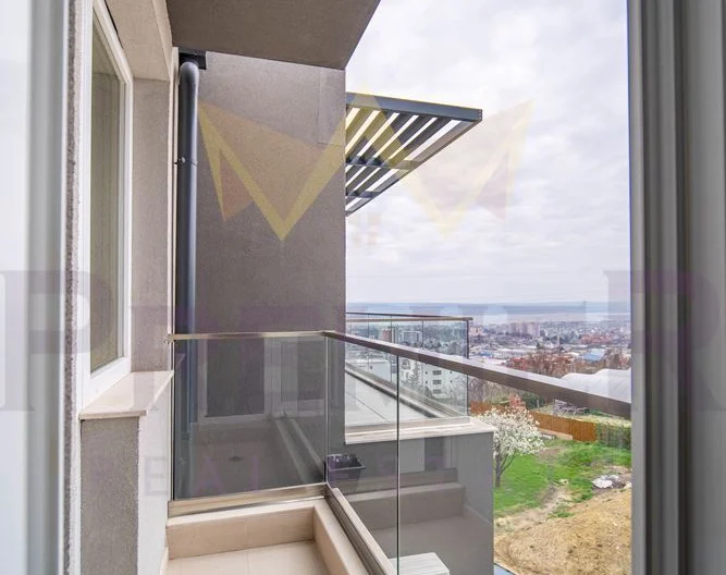 Голям тристаен апартамент до Вятърна мелница, гр. Варна -  - снимка 22 - Имоти Премиер