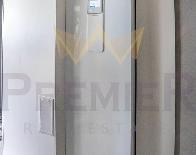 Голям тристаен апартамент до Вятърна мелница, гр. Варна -  - снимка 28 - Имоти Премиер