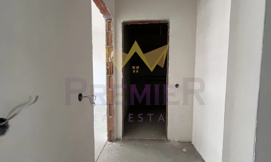 Голям тристаен апартамент , кв Бриз -  - снимка 12 - Имоти Премиер