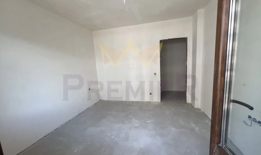 Голям тристаен апартамент , кв Бриз -  - снимка 19 - Имоти Премиер