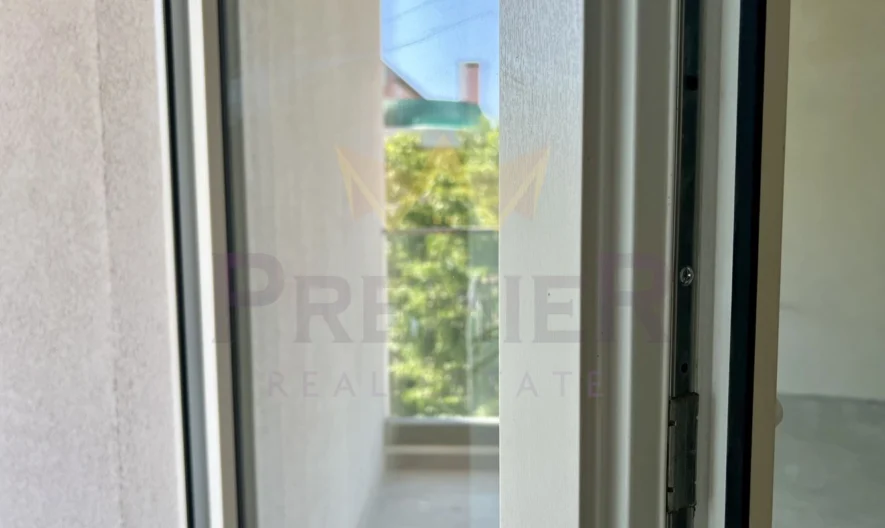 Голям тристаен апартамент , кв Бриз -  - снимка 3 - Имоти Премиер