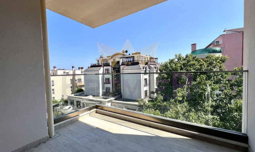 Голям тристаен апартамент , кв Бриз -  - снимка 4 - Имоти Премиер