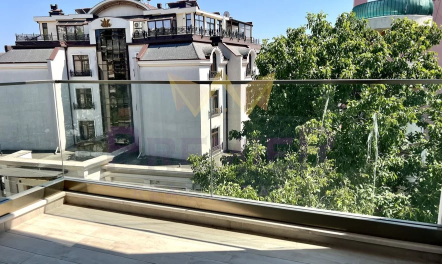 Голям тристаен апартамент , кв Бриз -  - снимка 5 - Имоти Премиер