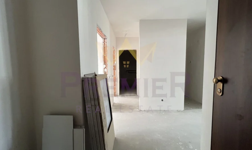 Голям тристаен апартамент , кв Бриз -  - снимка 9 - Имоти Премиер