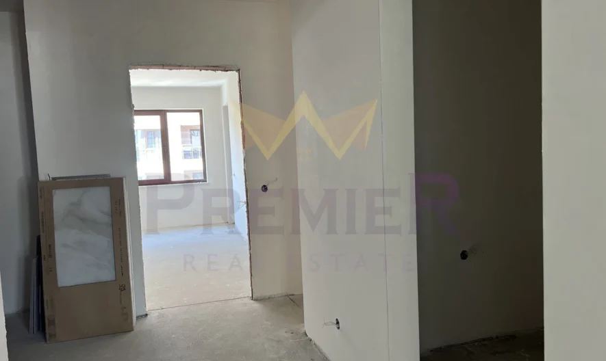 Голям тристаен апартамент , кв Бриз - - снимка 9 - Имоти Премиер