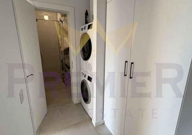 Голям тристаен апартамент, кв. Галата, гр. Варна -  - снимка 13 - Имоти Премиер