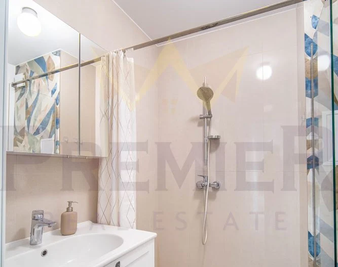 Голям тристаен апартамент, кв. Галата, гр. Варна - - снимка 15 - Имоти Премиер