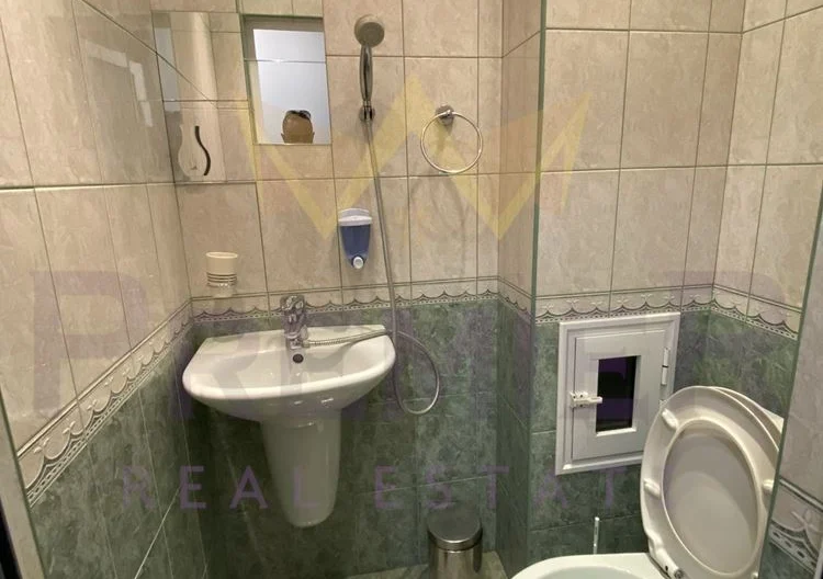 Голям тристаен апартамент с гараж -  - снимка 10 - Имоти Премиер