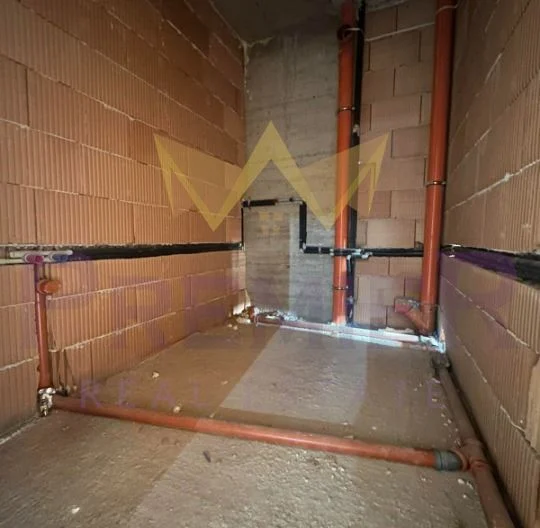 Голям тристаен апартамент с панорамна гледка, ж.к. Възраждане 3, гр. Варна -  - снимка 10 - Имоти Премиер