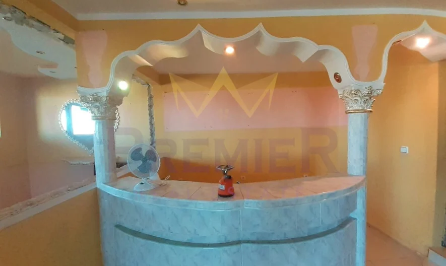 Голяма къща с двор и гараж. -  - снимка 13 - Имоти Премиер