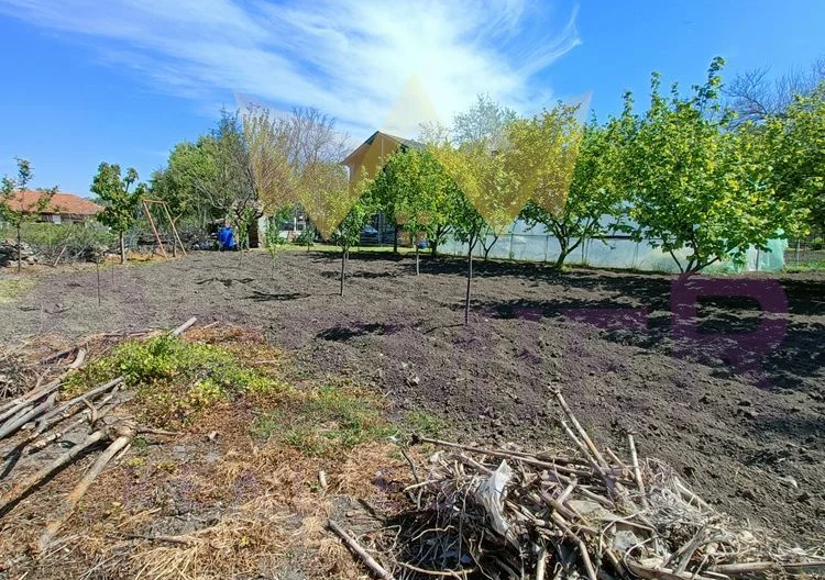 Голяма къща с панорама в с.Аврен с голям двор -  - снимка 26 - Имоти Премиер