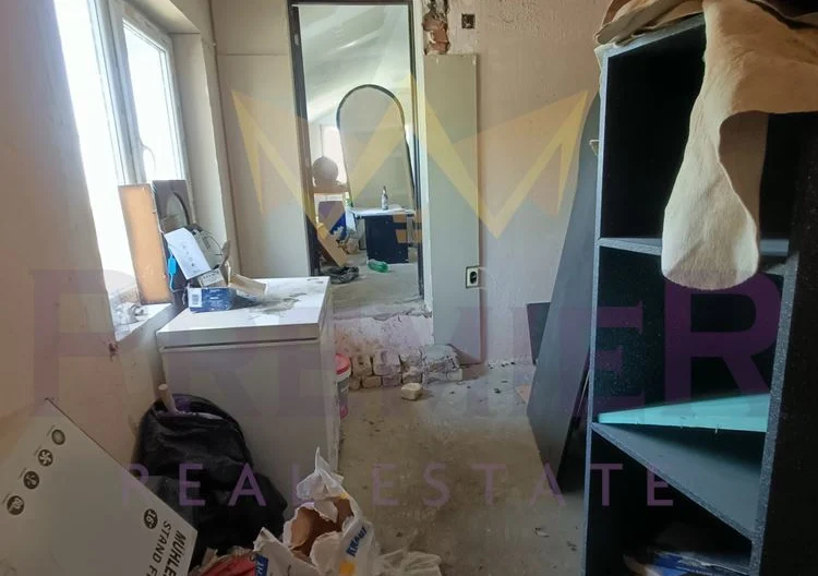 Голяма къща с панорама в с.Аврен с голям двор -  - снимка 4 - Имоти Премиер