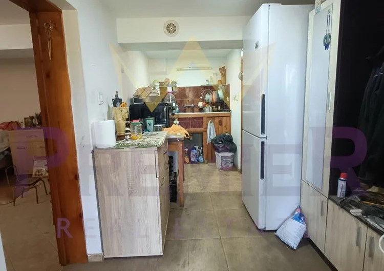 Голяма къща с панорама в с.Аврен с голям двор -  - снимка 5 - Имоти Премиер