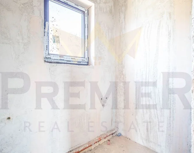 Градска Триетажна КЪЩА в м-ст Кочмар 420кв.м. РЗП -  - снимка 13 - Имоти Премиер