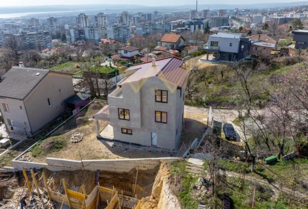 Агенция за недвижими имоти - Имоти Премиер - имот - 996867, Цена: 420000 EUR